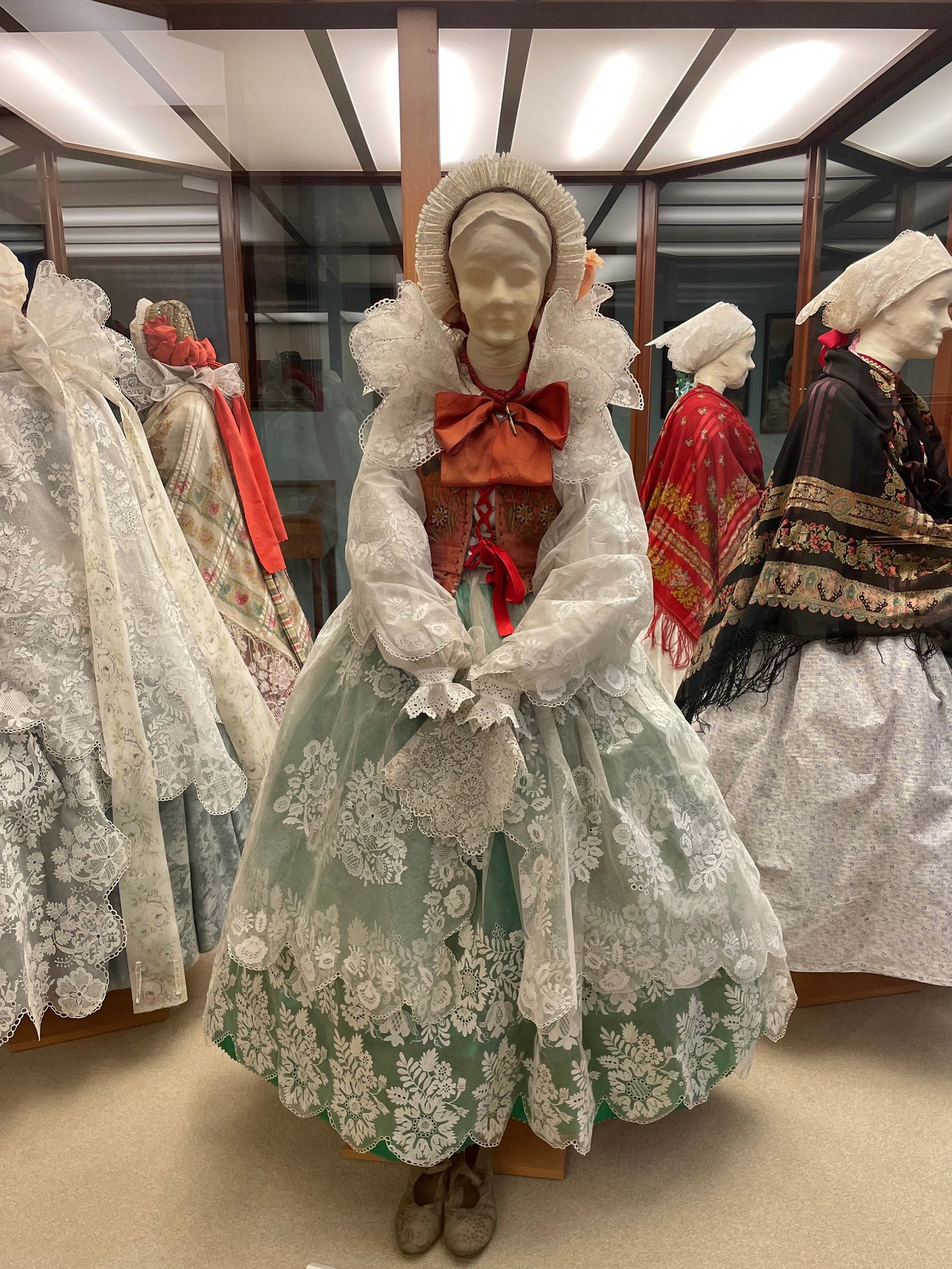 Carnival Spirit Winter Folk Excursion