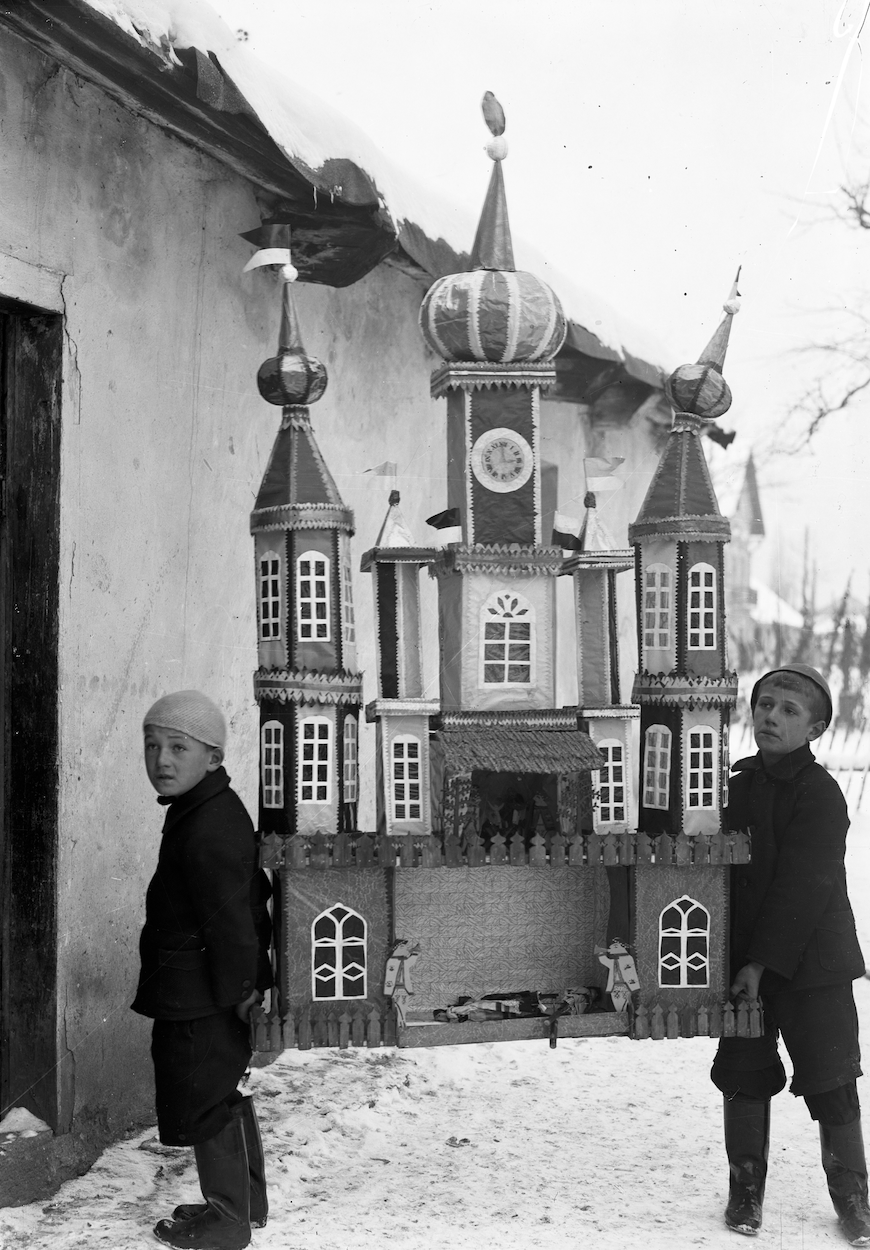 Boys carrying a Szopka Krakowska Folk Christmas Card