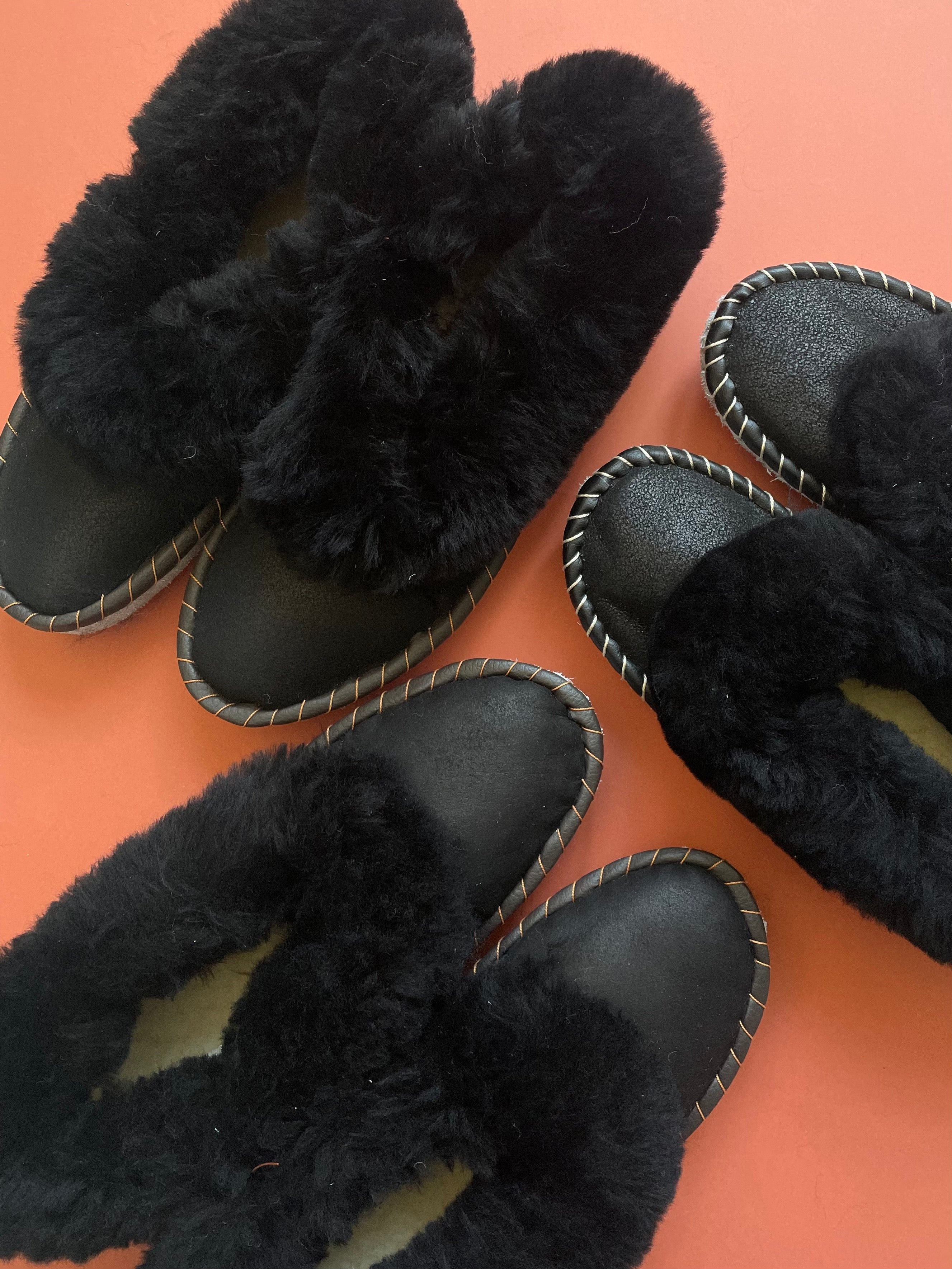 Black sheepskin slippers new arrivals