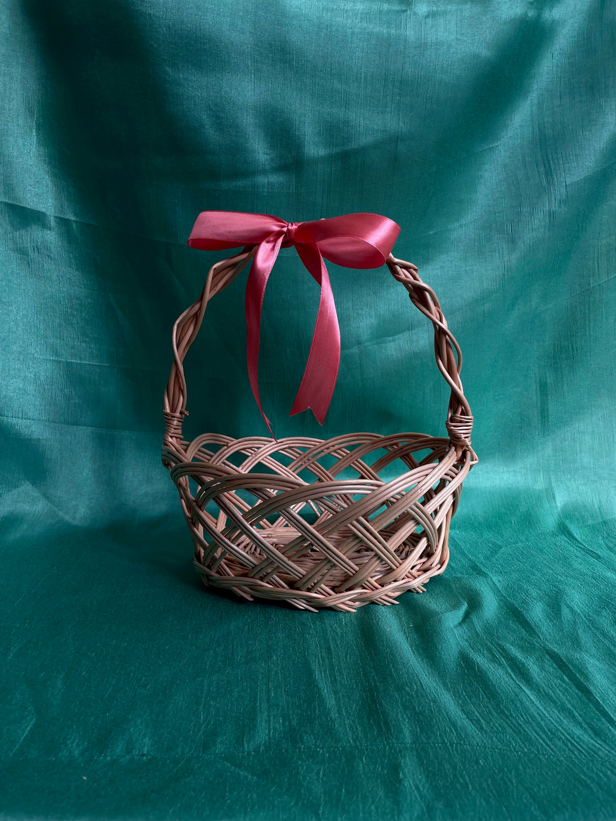 Willow Basket Krystyna folka